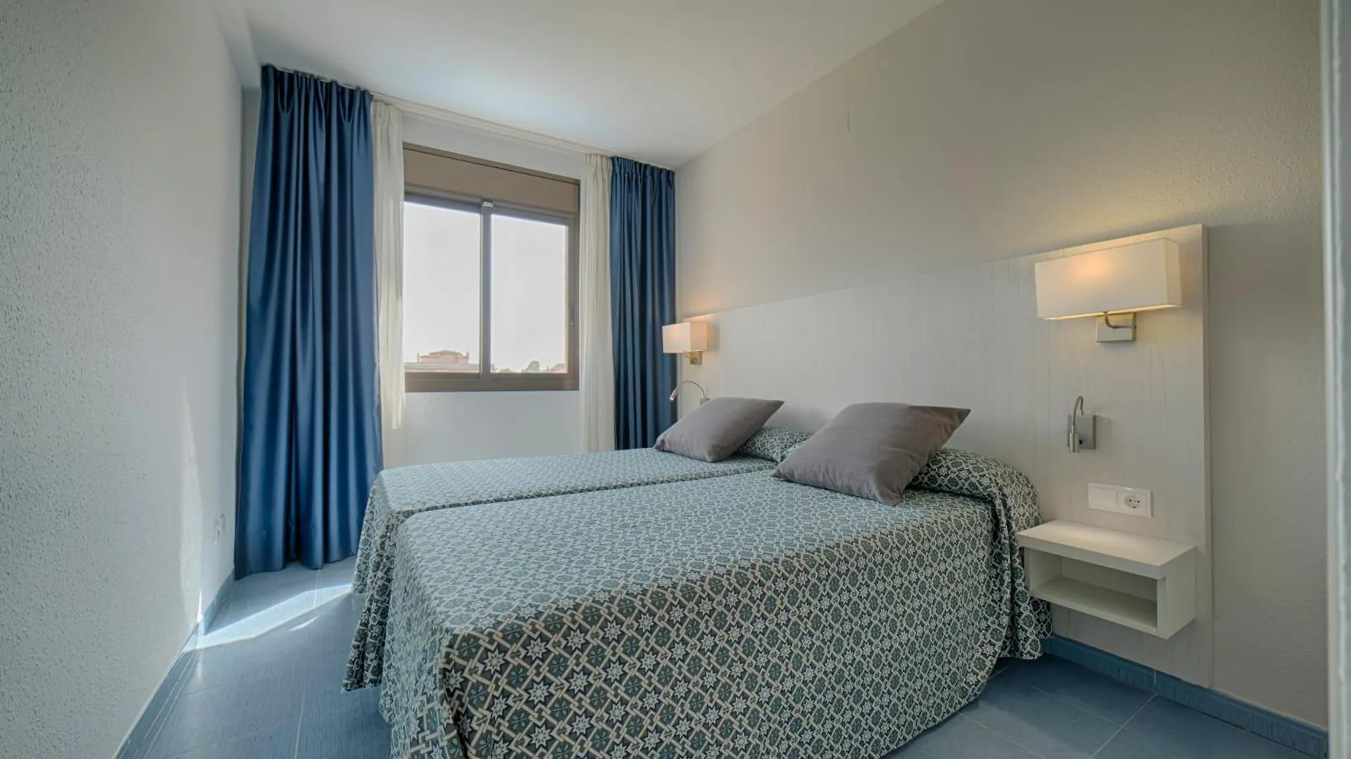 Olimar II Aparthotel Cambrils Spain