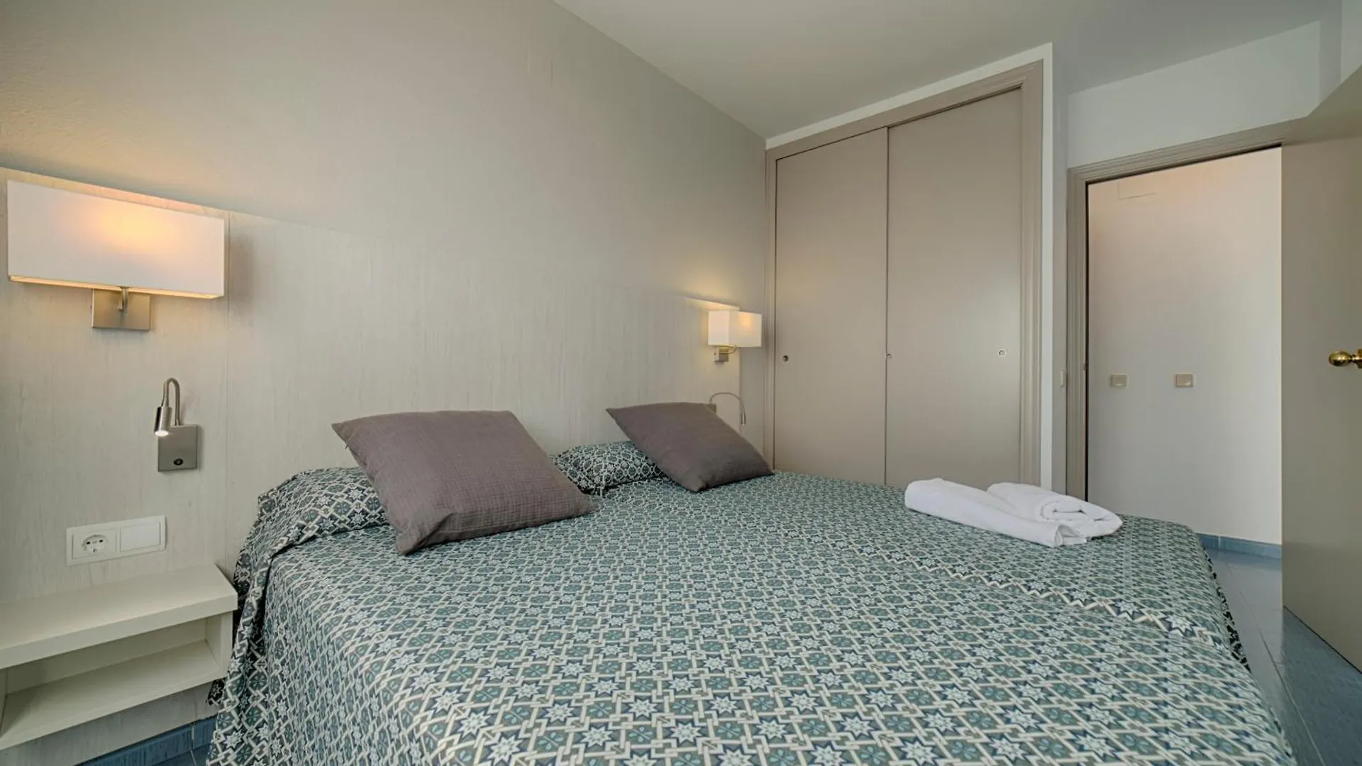 Olimar II Aparthotel Cambrils 3*,  Spain