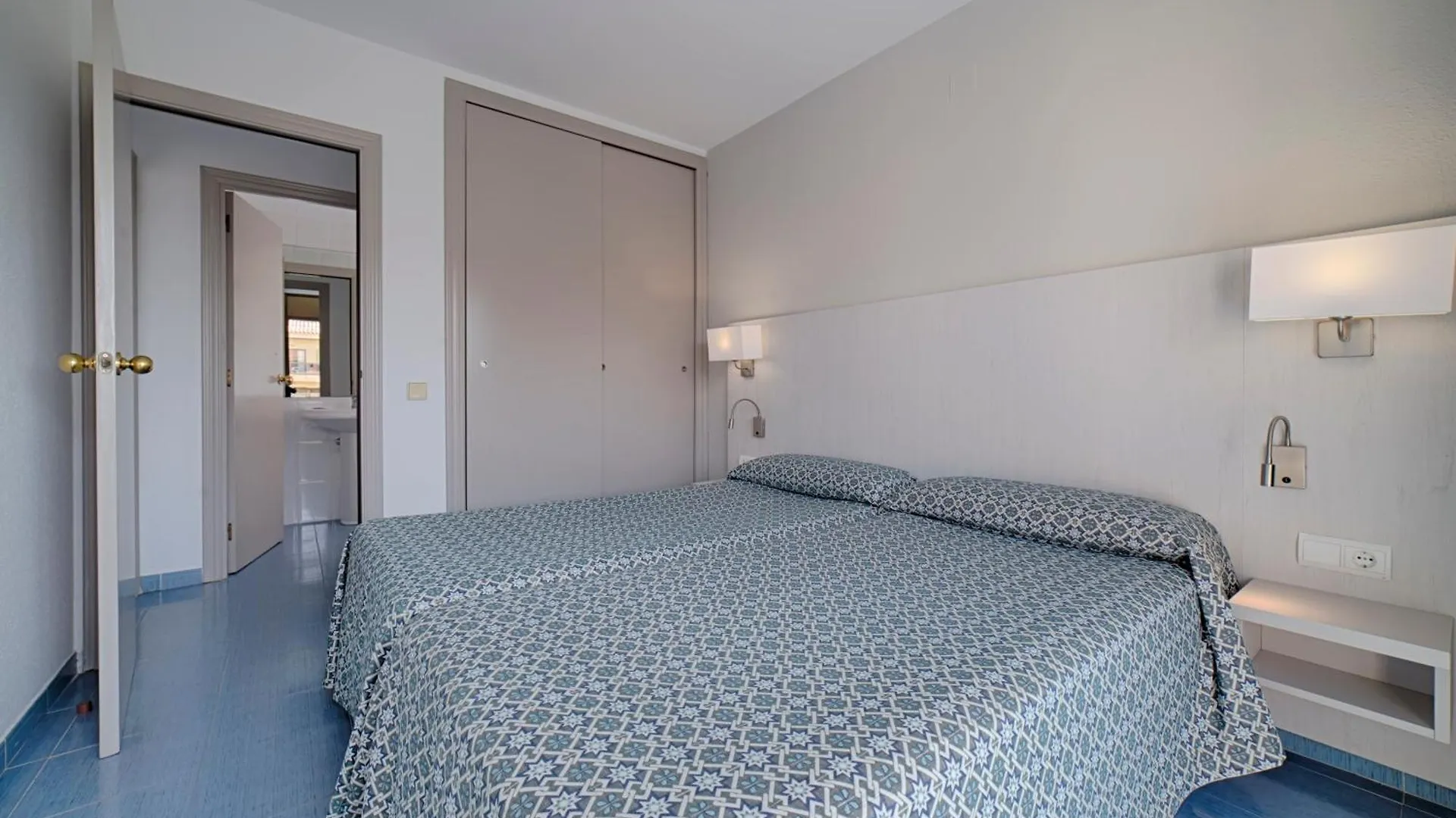 Olimar II Aparthotel Cambrils 3*,  Spain